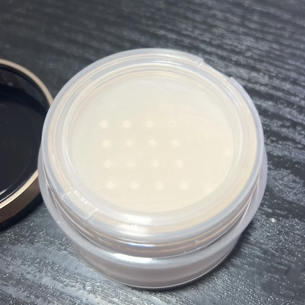 🌛💕Host Pick! Too Faced Born This Way Translucent Setting Powder
